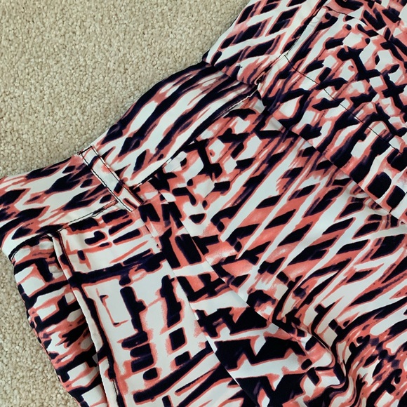 Parker Animal Print Ankle Ruched Silk Pants Size Small like NWOT - Picture 3 of 6